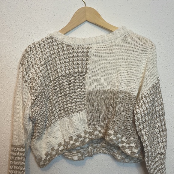 By Together Knit Color Block Cream and Tan Cropped Sweater Size Small - Picture 2 of 6